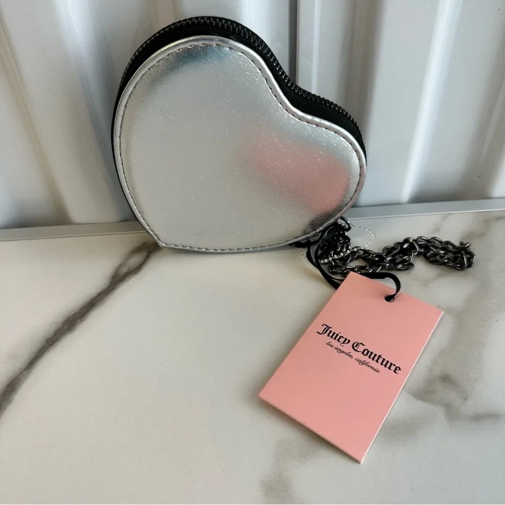 NWT Juicy Couture Black String of Pearls Heart Zip‎ Around Wristlet Coin Purse